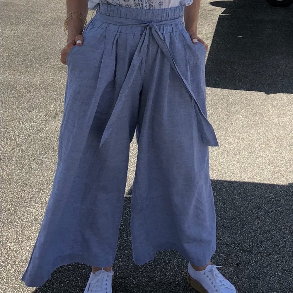 Blue very confortable pants.